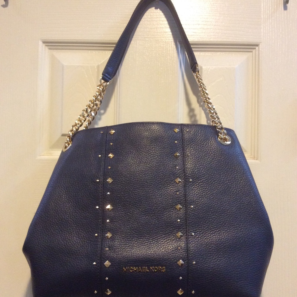 SOLD: Brand New W/our tag Michael Kors satchel